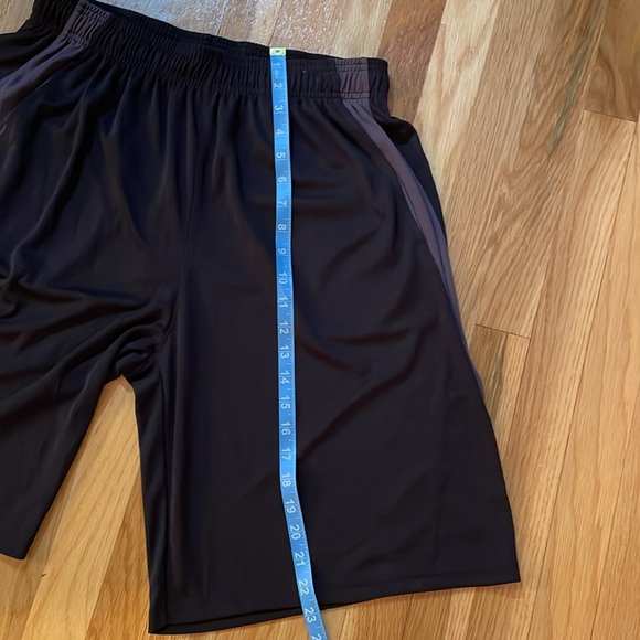 NWT Men’s Reebok Drawstring Shorts with Pockets Size LARGE - Picture 9 of 10